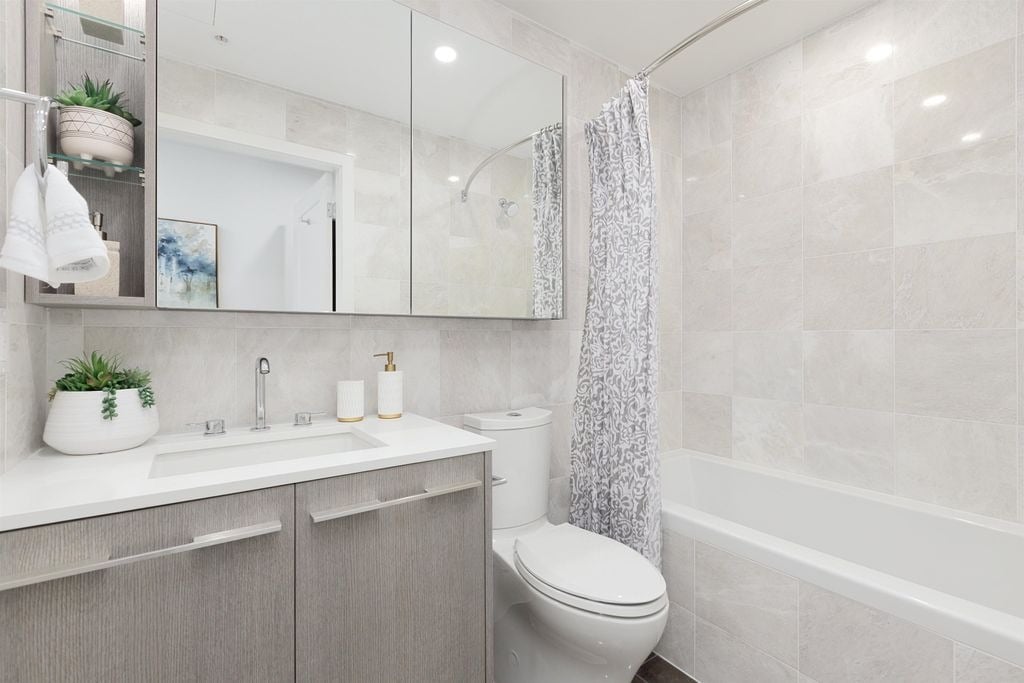 4908 Cambie St, #501