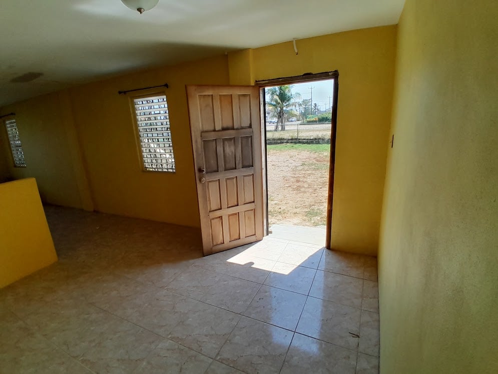 Charming 2-Bedroom Ground Floor Rental in Dangriga