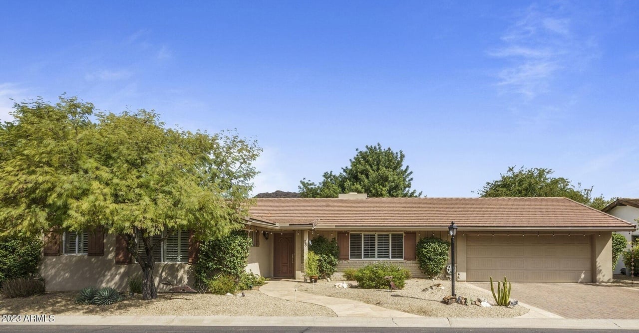 5635 E Lincoln Dr #36