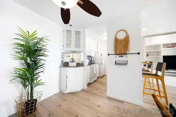 999 N Pacific St, Unit G35