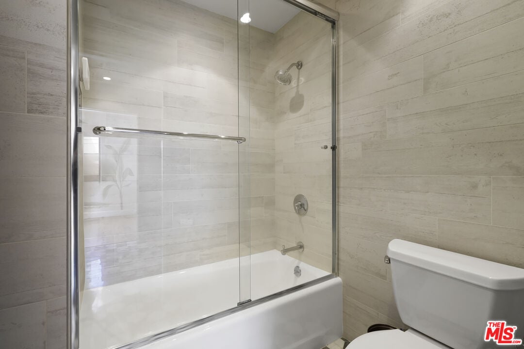 Solis Vista, Serra Rd, 90265