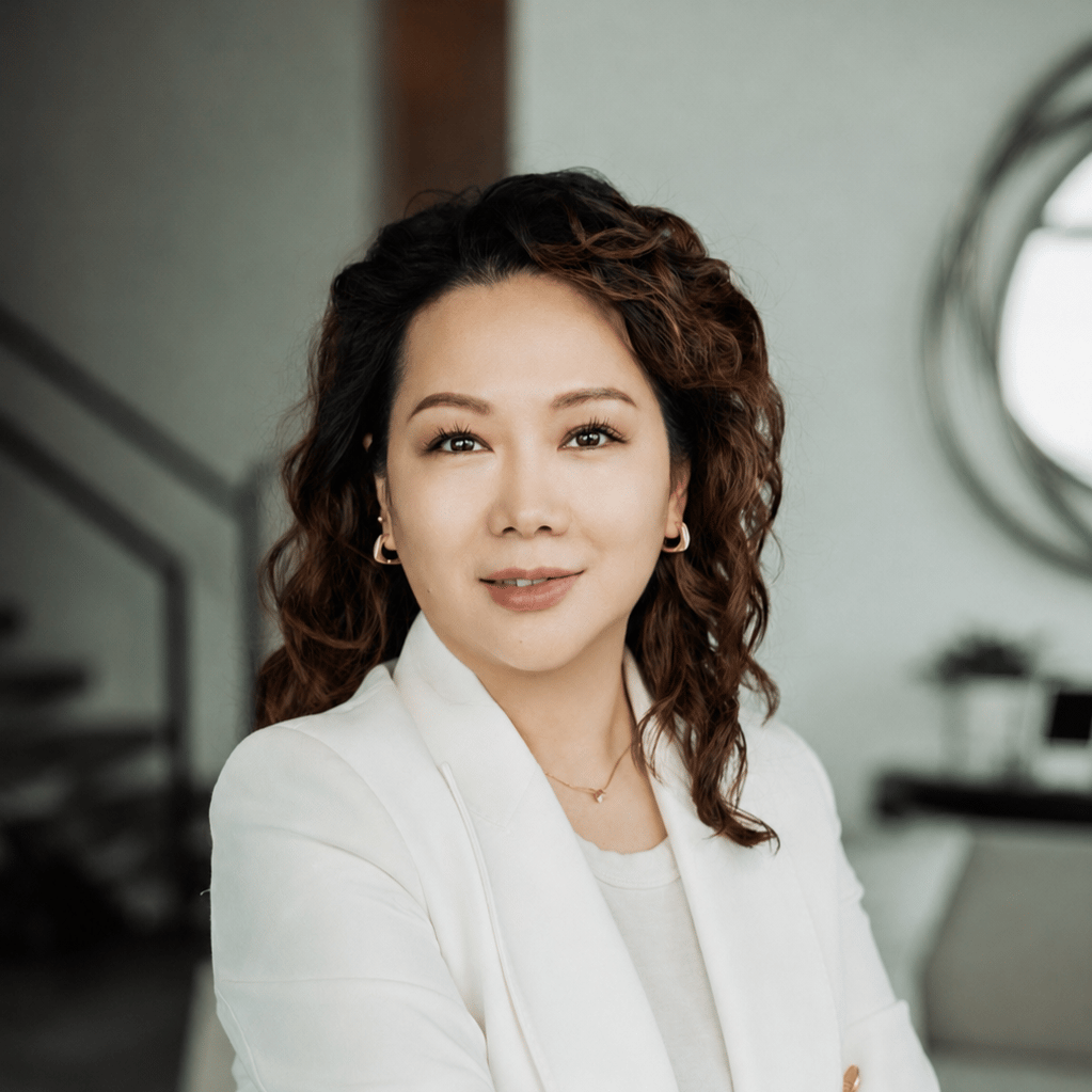 Elaine Zhou