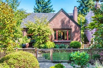 5524 36th Avenue NE
