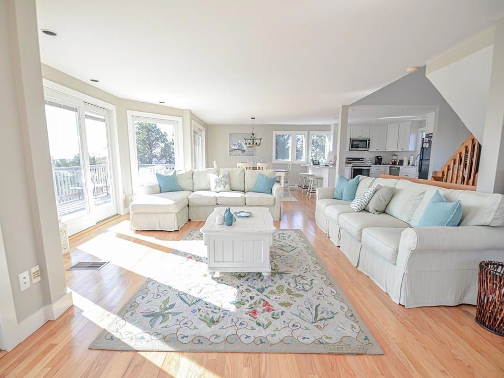 14 Plains Head Ln