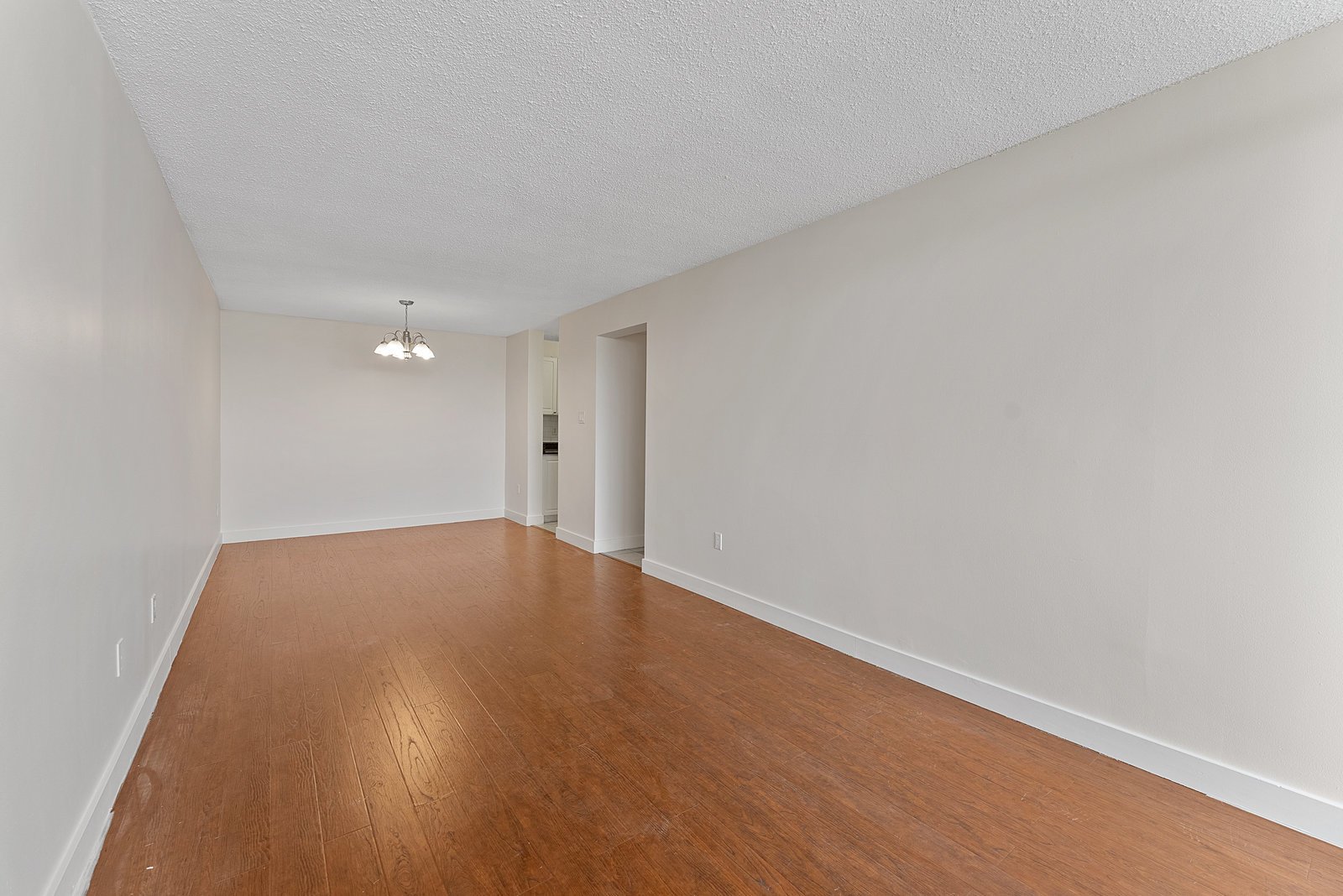 10330 Yonge Street W 707