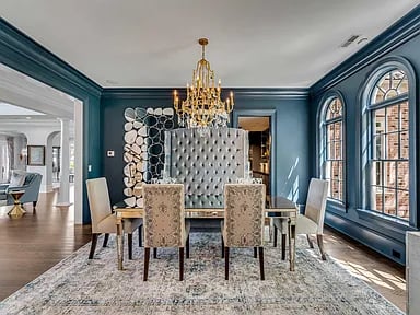 931 White Point Blvd