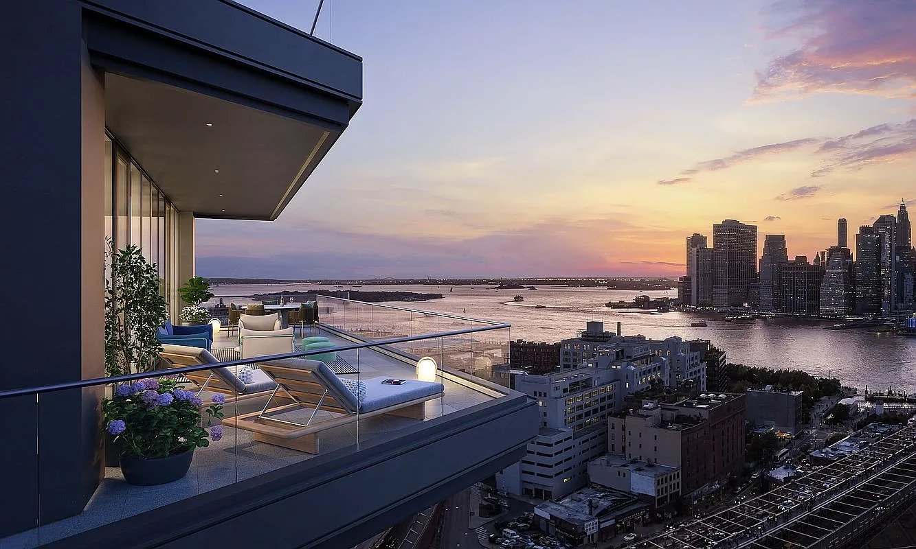 30 Front St #27A