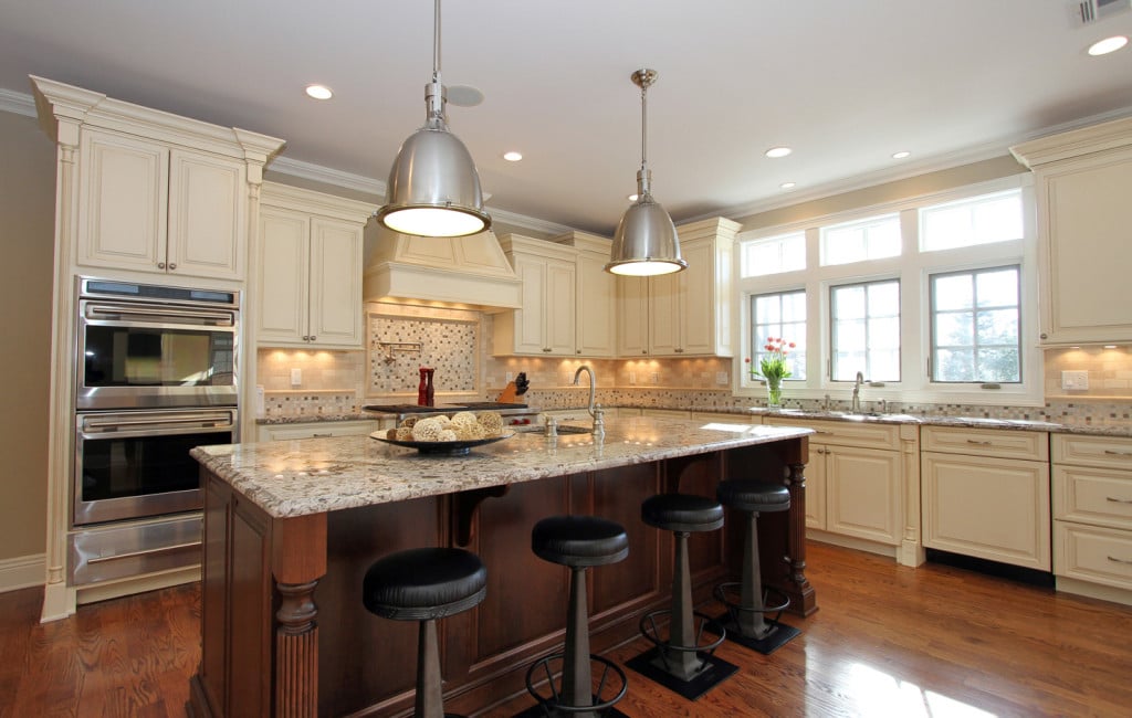 105 Fairfield Drive – Just Sold for $3,295,000