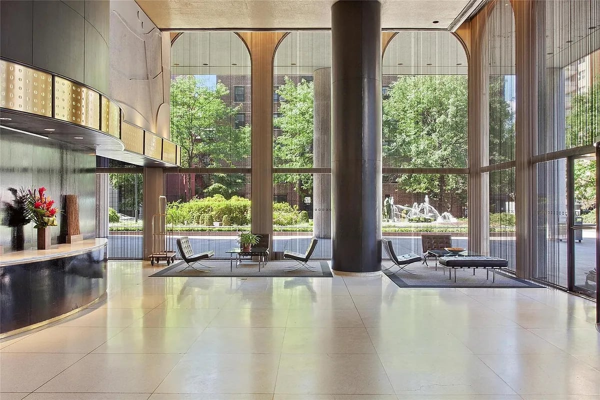 60 East 8th Street #17N