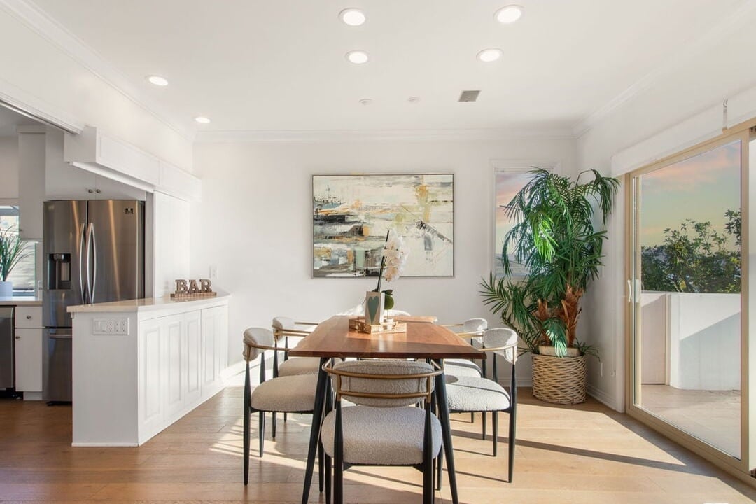 905 Berkeley St, 90403