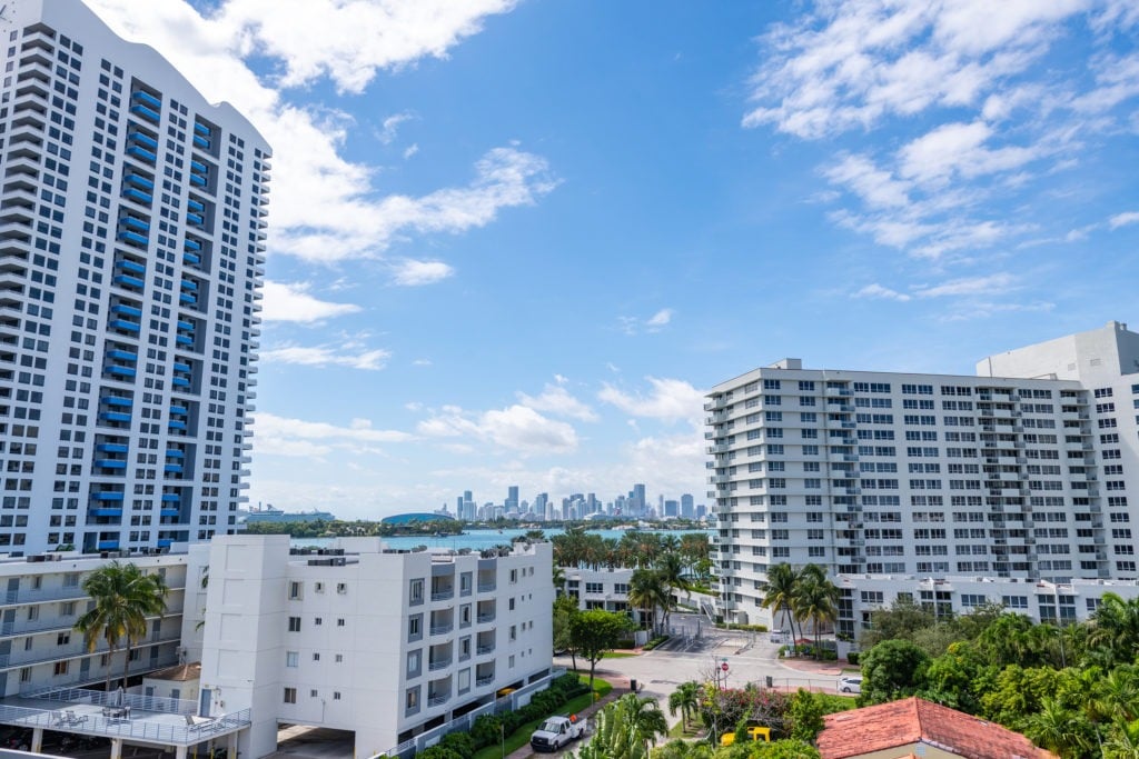 Luxe Alliage South Beach Rental Just Listed