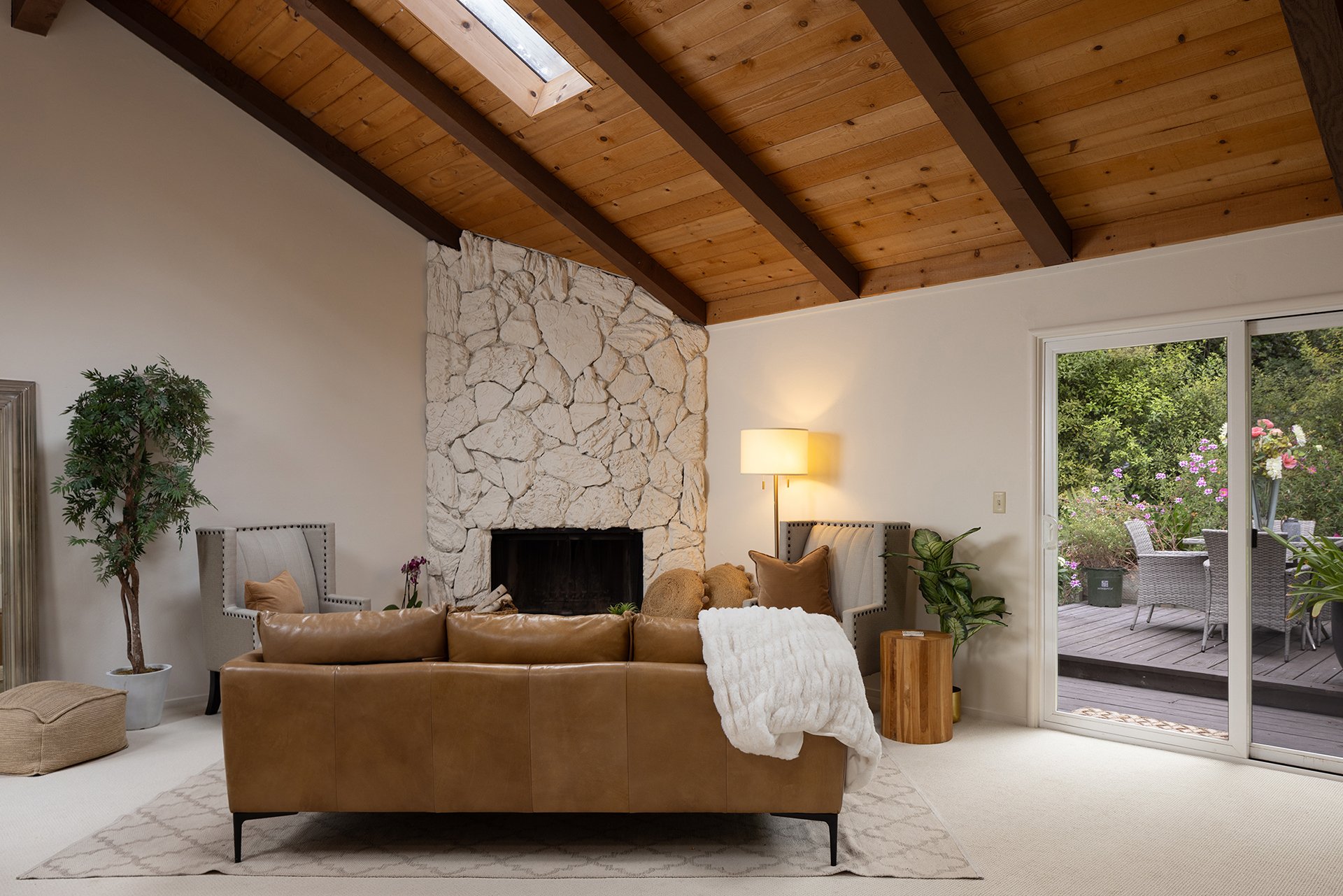 Updated Carmel Retreat - 3391 Carpenter Rd