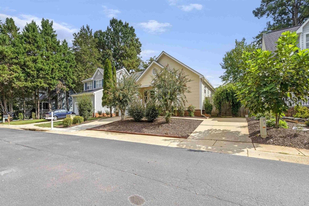 1121 Stoneferry Ln
