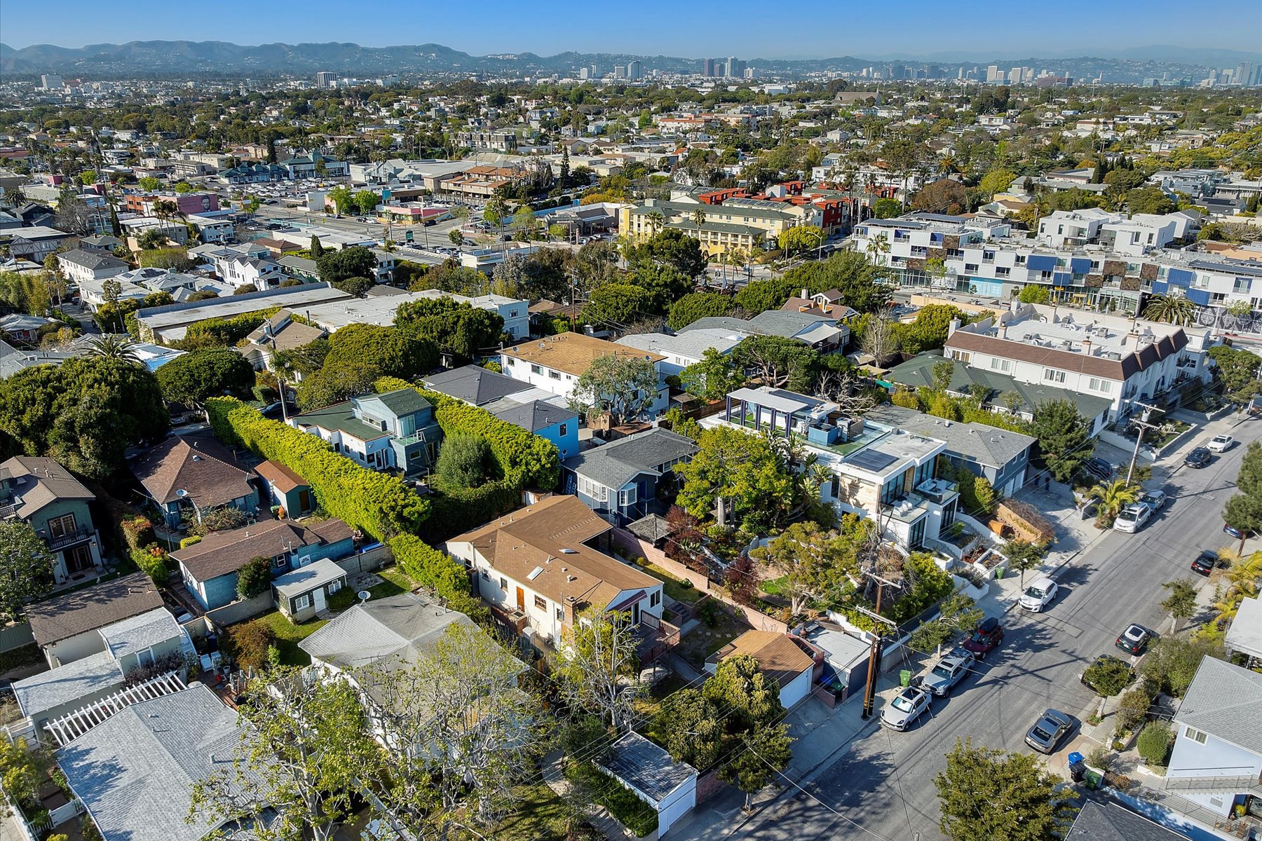 711 Pier Ave, Ocean Park
