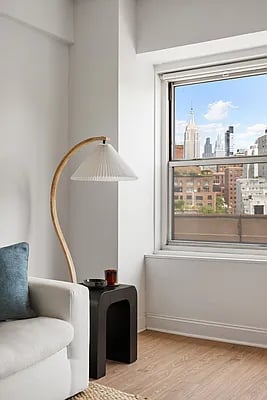 33 Greenwich Ave #10F