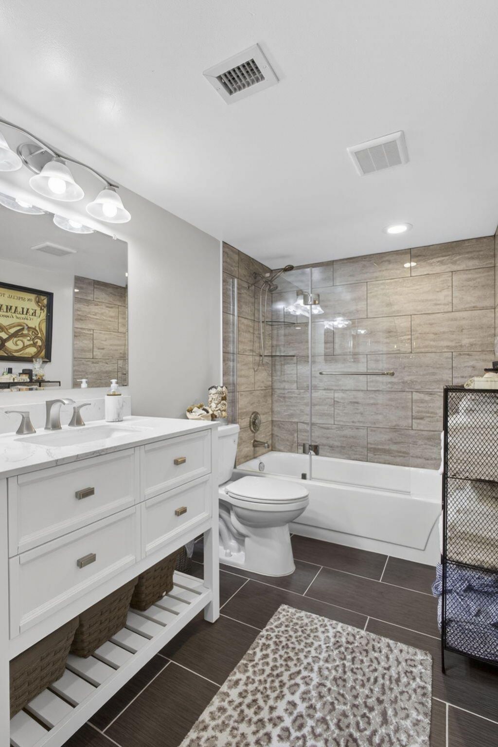 327 Southwind Drive, 203