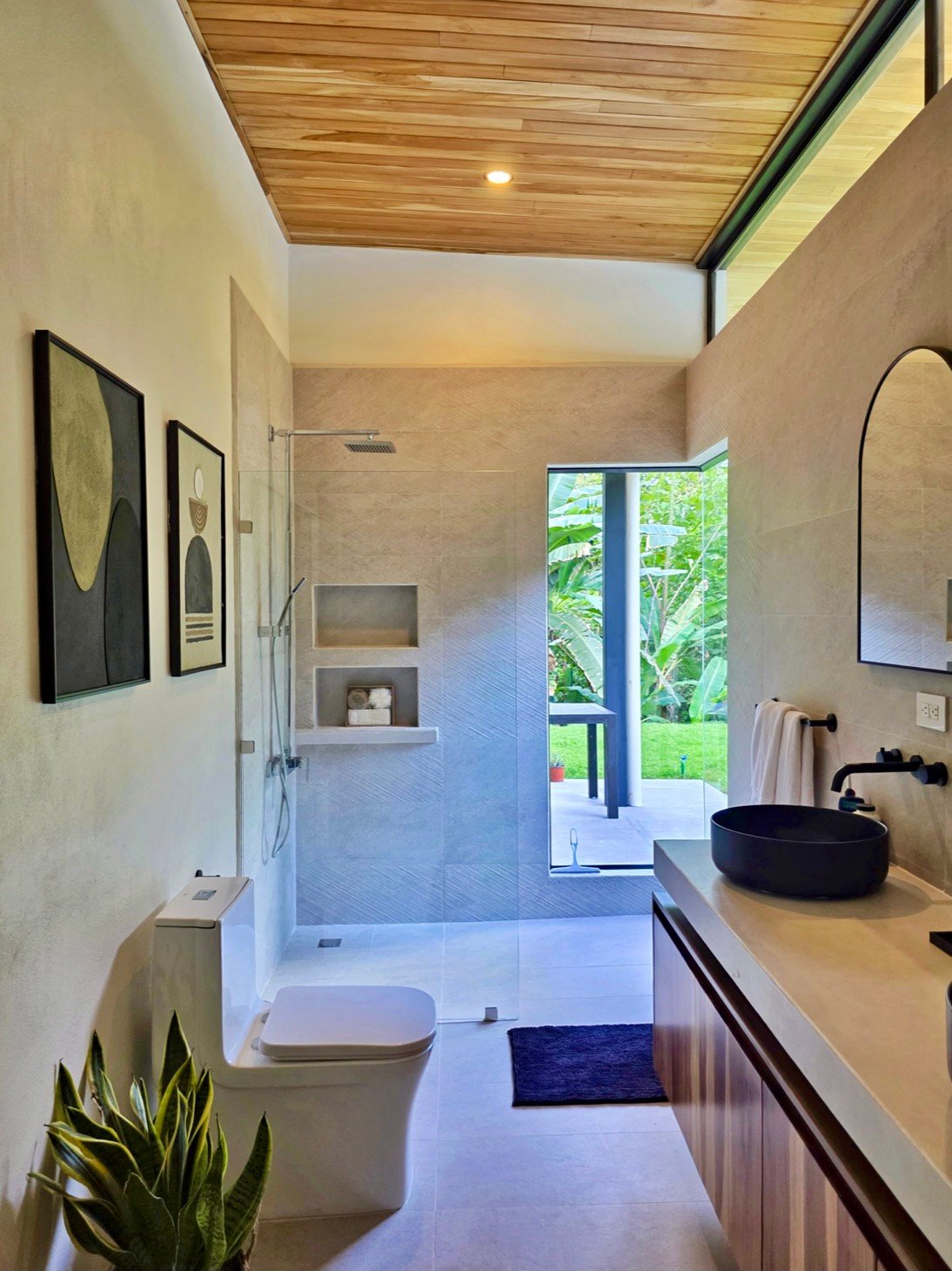 Stunning New Modern Home in Ojochal – Usable Lot Surrounded by Jungle and Creeks