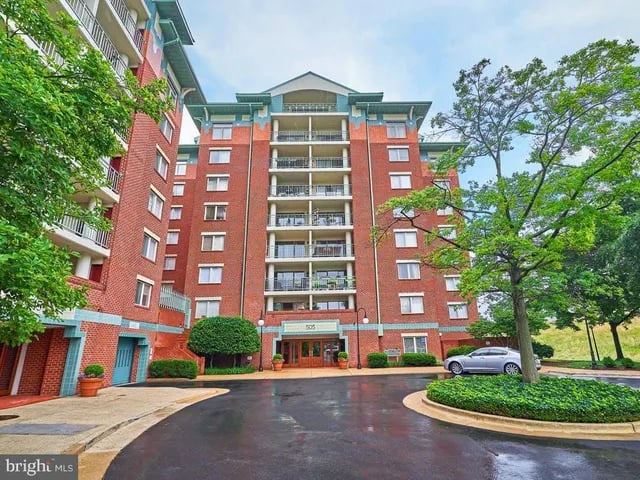 505 E Braddock Rd #706