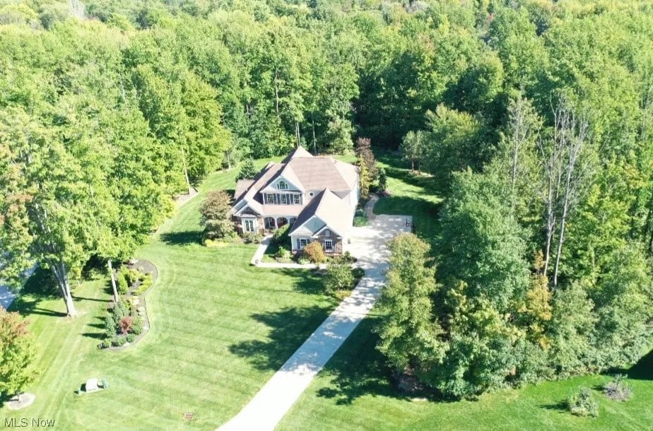 2274 Angela Vista
