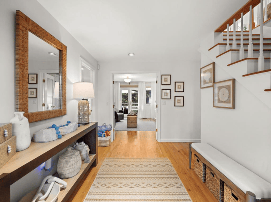 7 South Meadow Lane