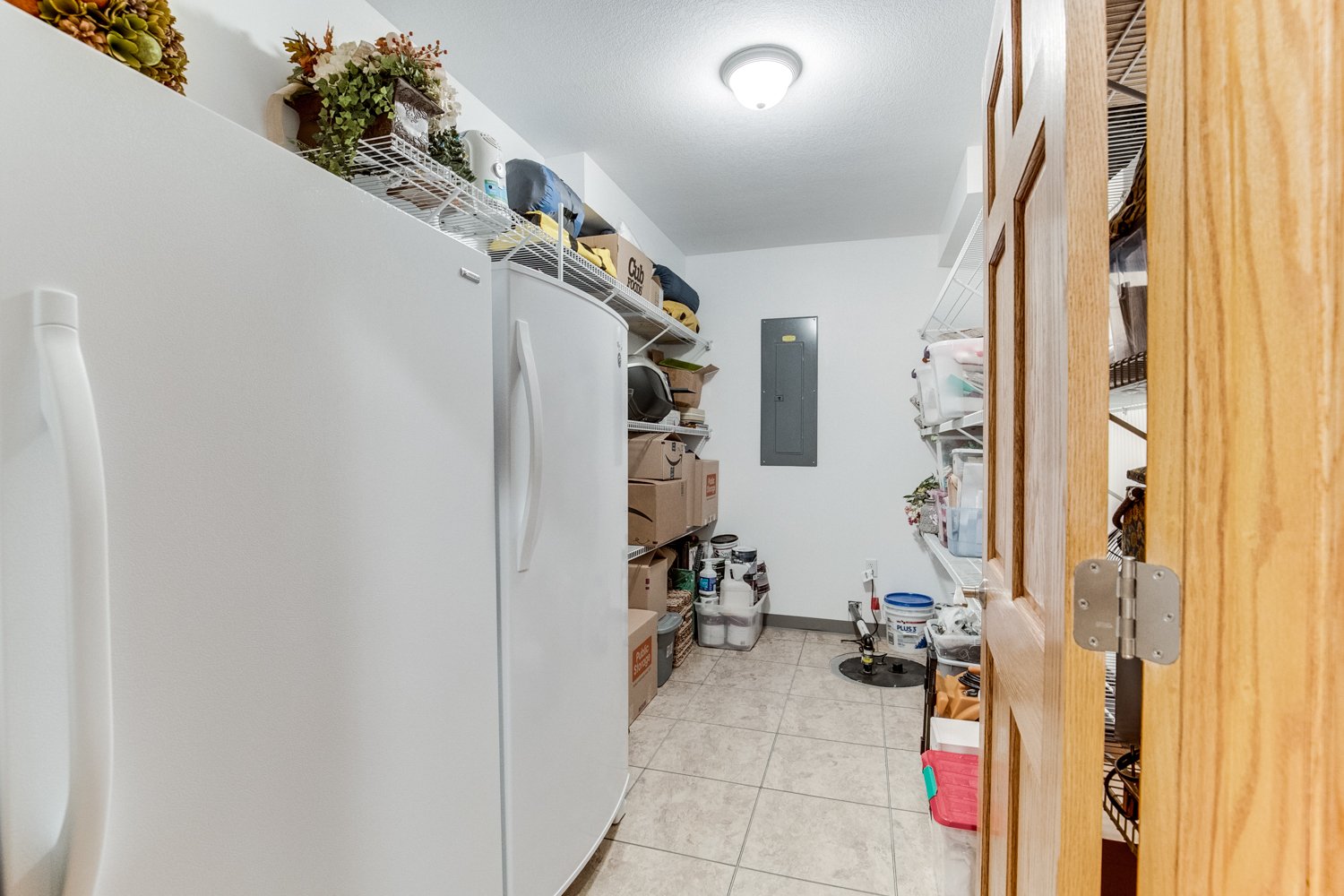 Beautiful 2-Story in Desirable OakParke Estates