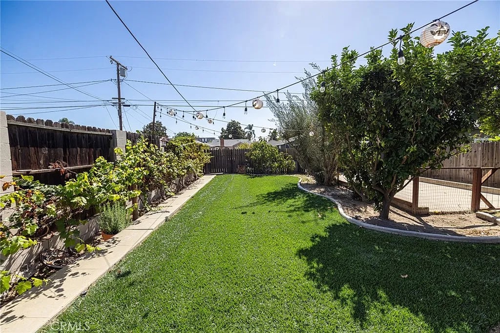 630 W Wilshire Ave