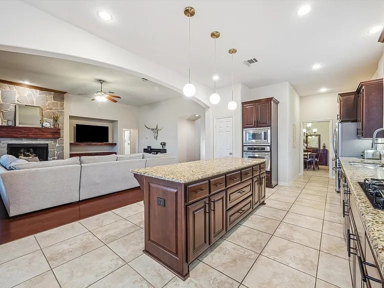 1388 San Remo Ln