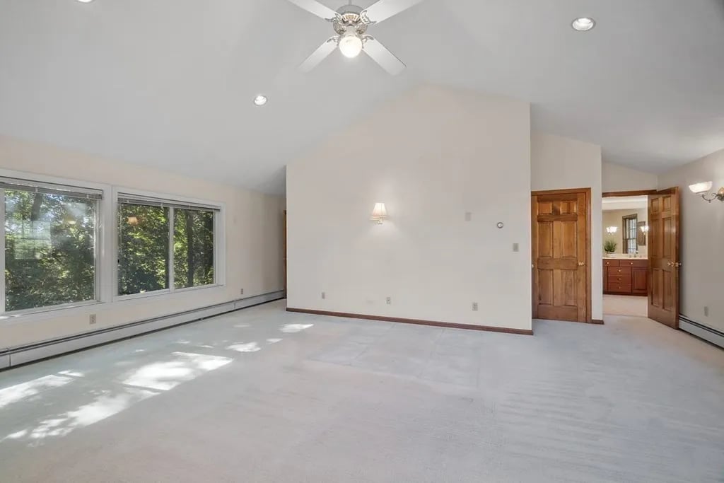 4 Great Meadow Rd