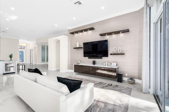 7804 Montecito Pl