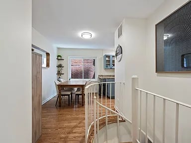 849 W Buckingham Place Unit: G