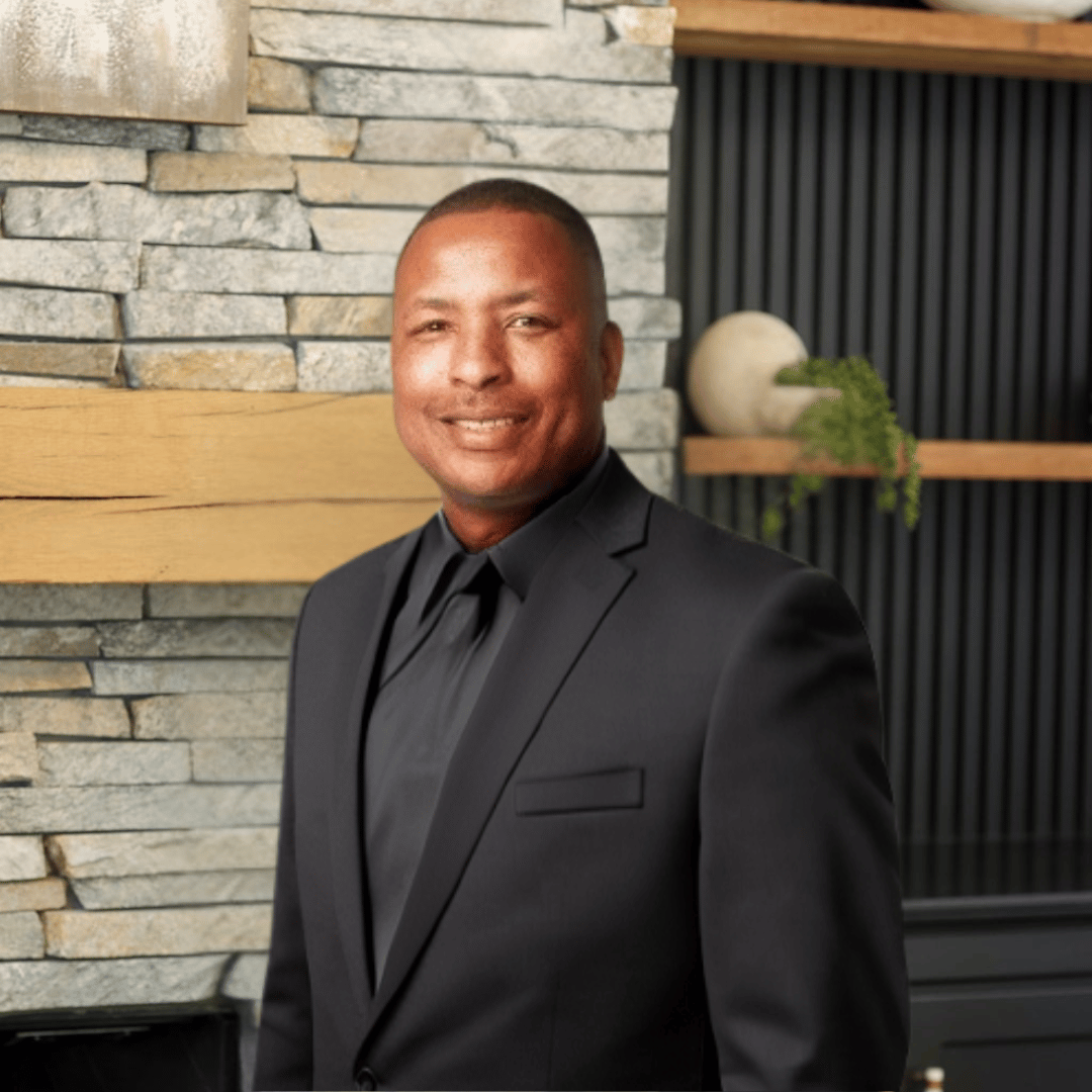 Mario Smith Mount Juliet, TN Real Estate Agent Headshot