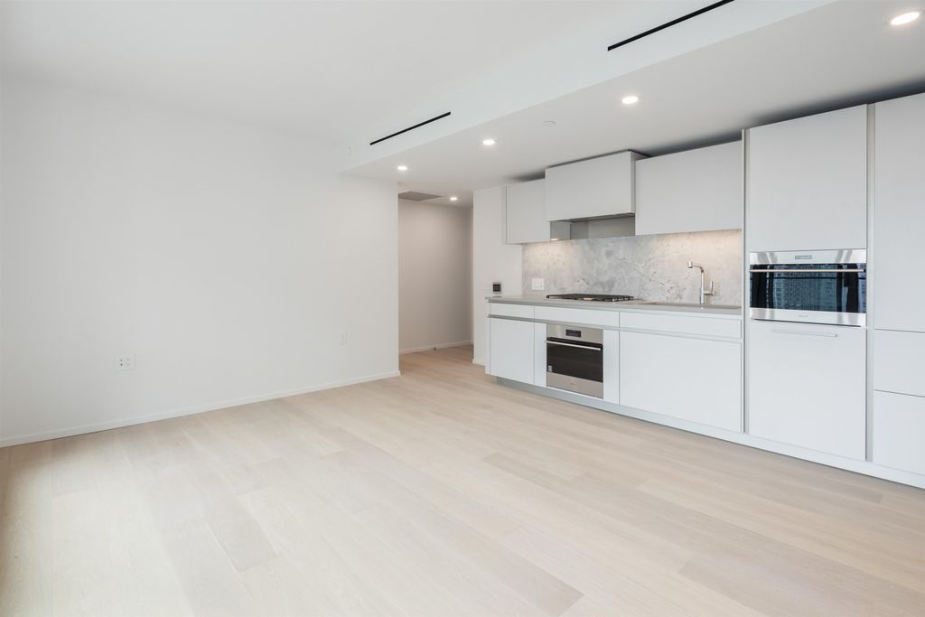 889 Pacific St, #1401