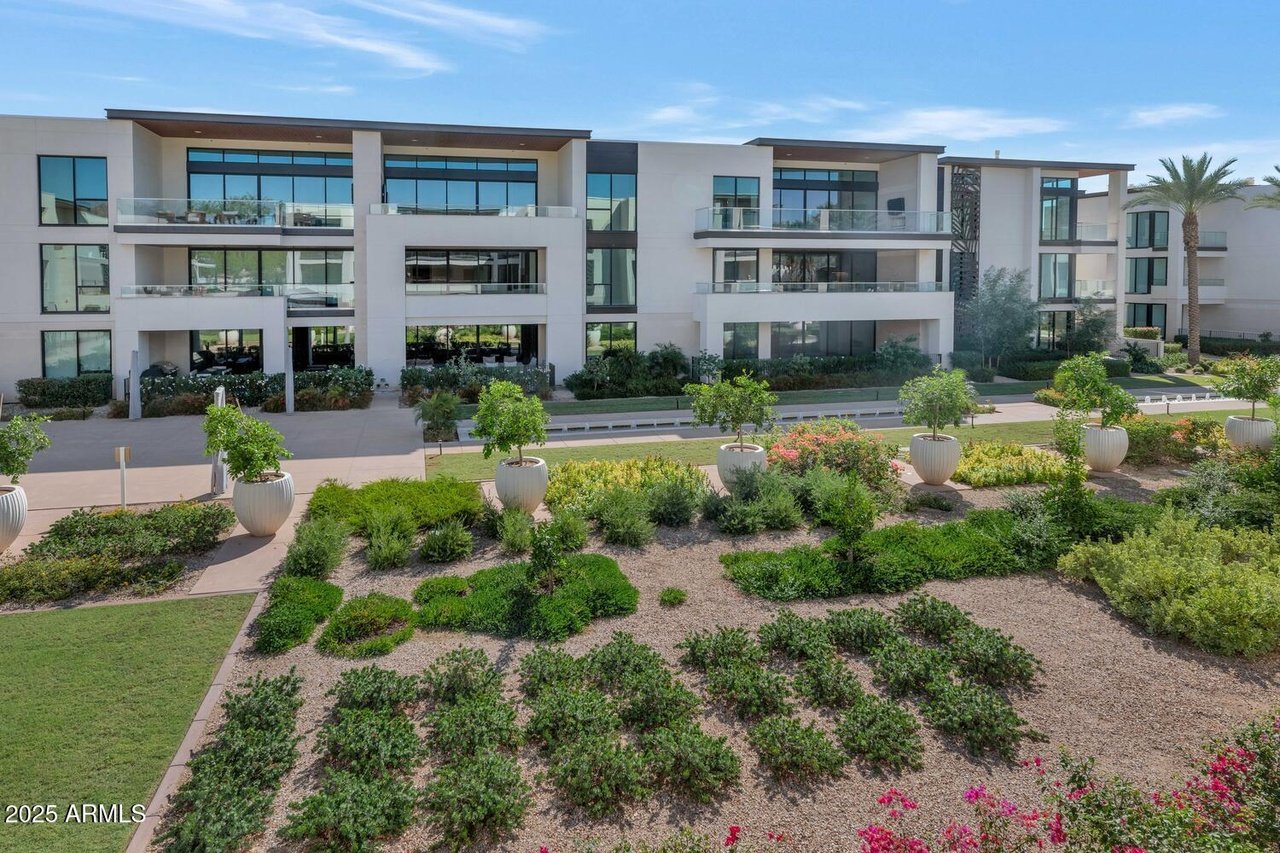 6587 N Palmeraie Blvd, #2007