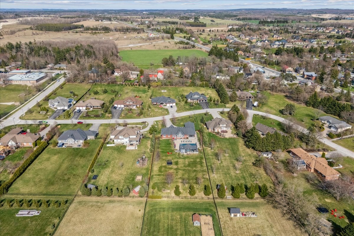 16 Goodwood St, Uxbridge
