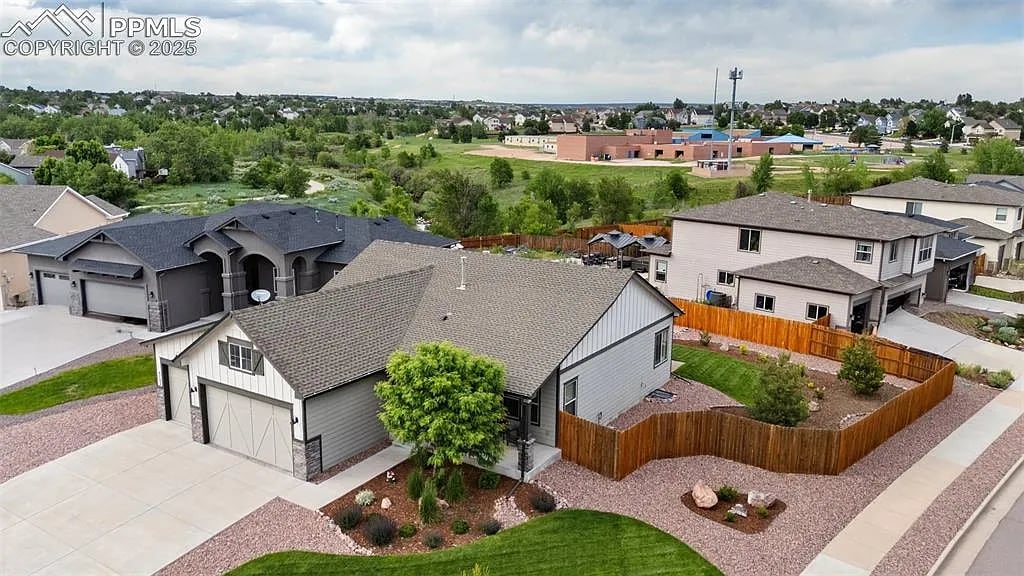 6792 David Anthony Ct