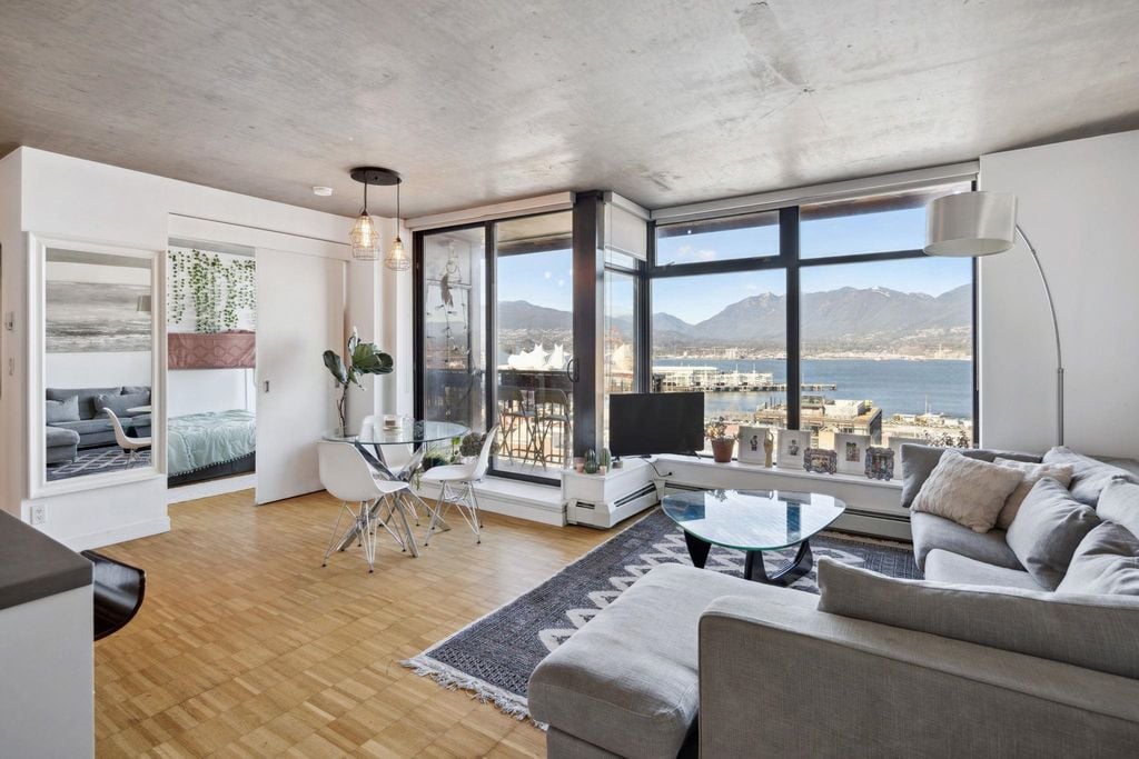 128 W Cordova St, #1601