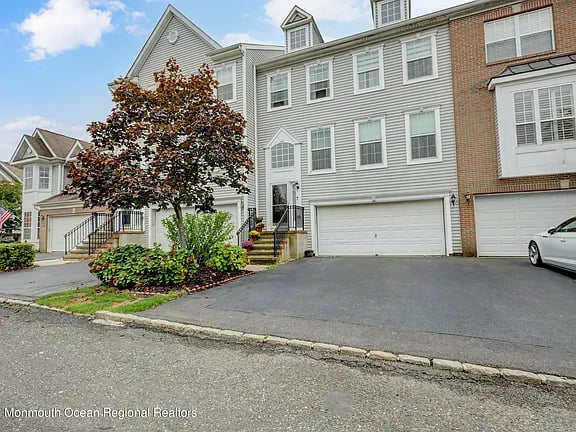 320 Bernard Dr