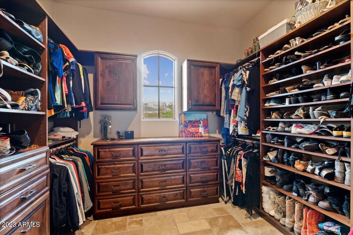 9514 E Madera Dr