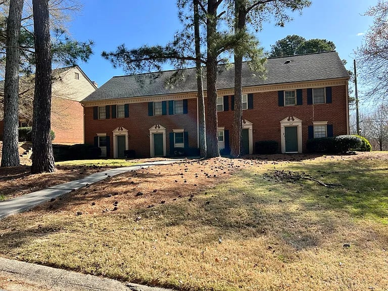 571 Wedgewood Dr