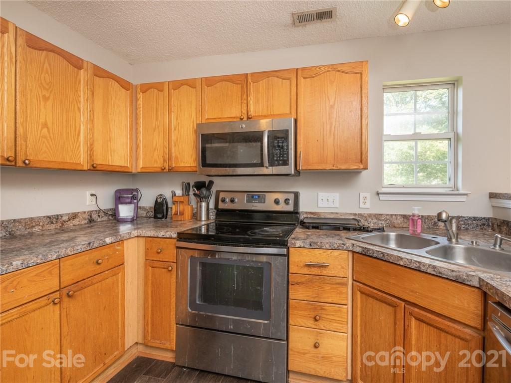 176 Sweet Martha Dr
