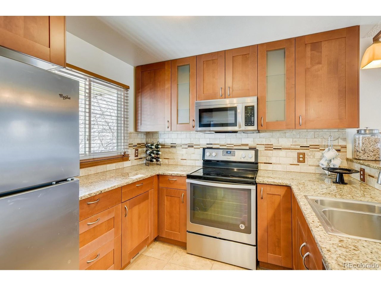 542 Entrada Dr