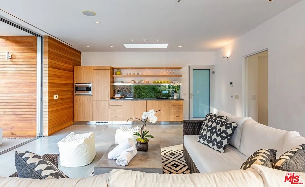 32554 Pacific Coast Hwy