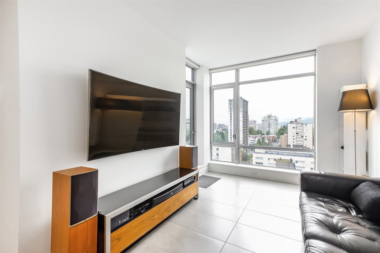 1028 Barclay St, #1406