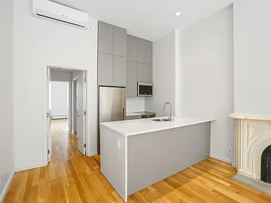 459 W 47th St PARLOR