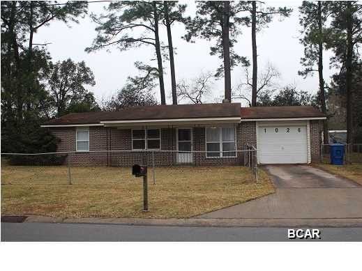 1026 Huntington Drive