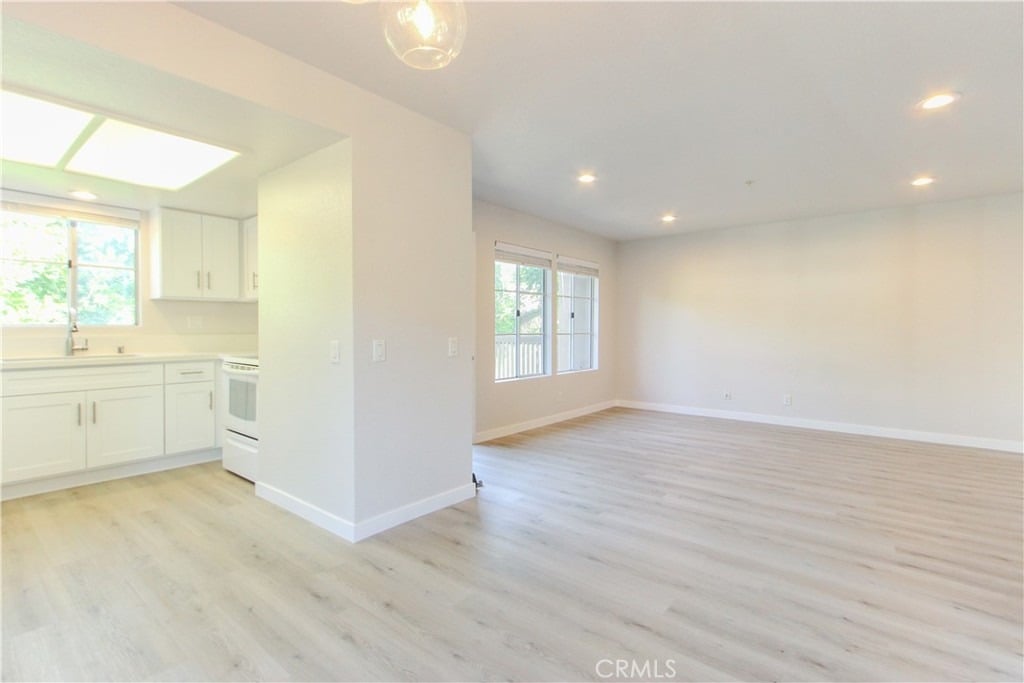 216 S Cross Creek Rd Unit K
