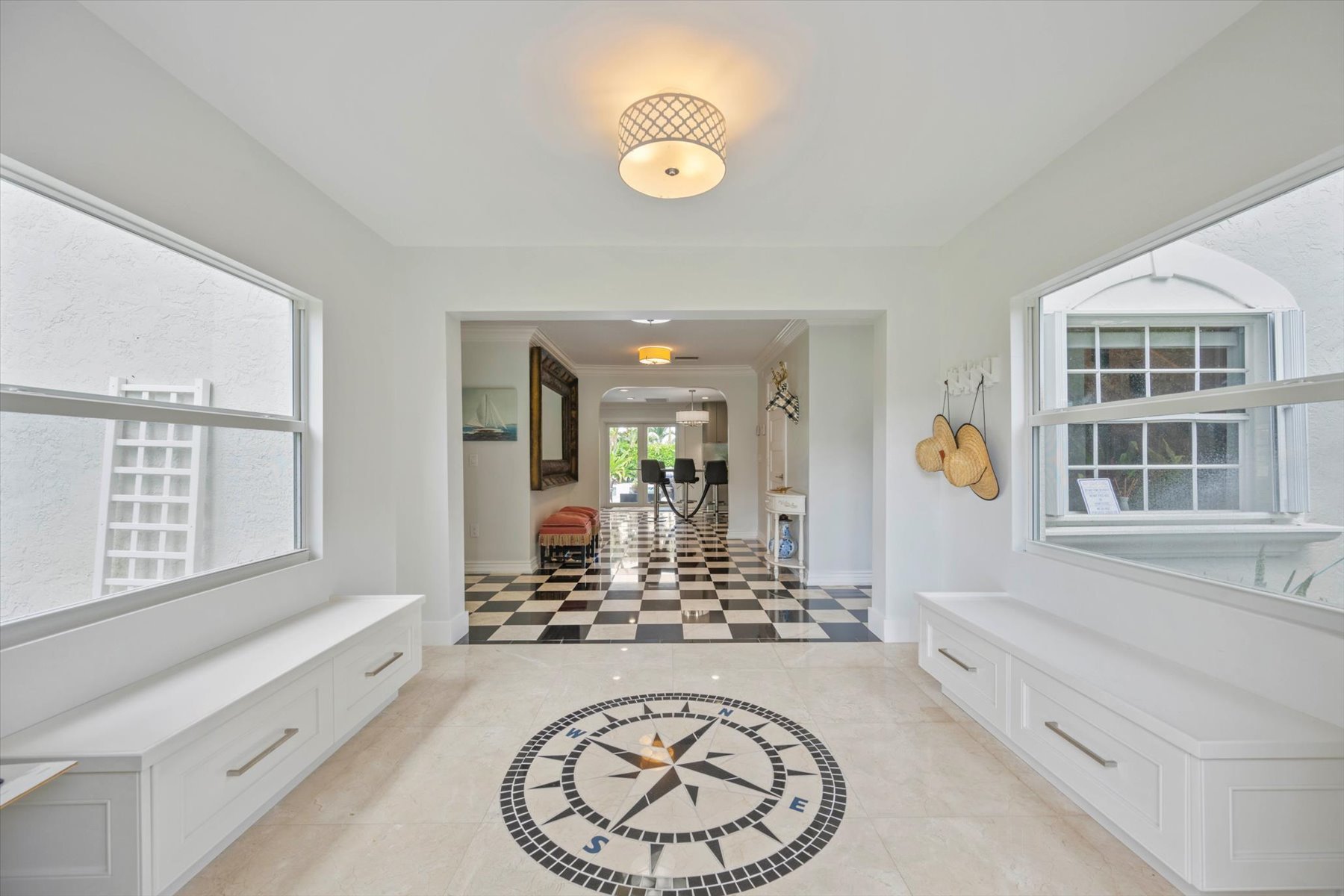 2900 Greenbriar Blvd