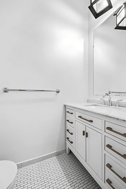 448 West 37th Street 6H