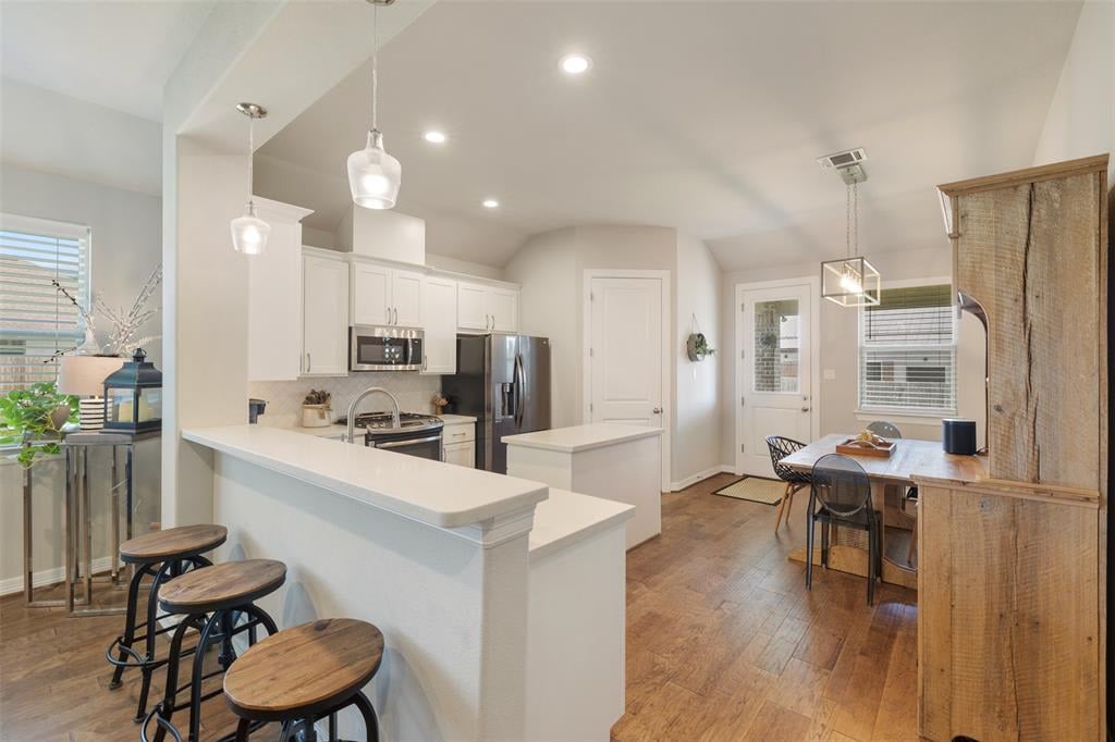 57 Briarwood Ln Bellville, Tx 77418