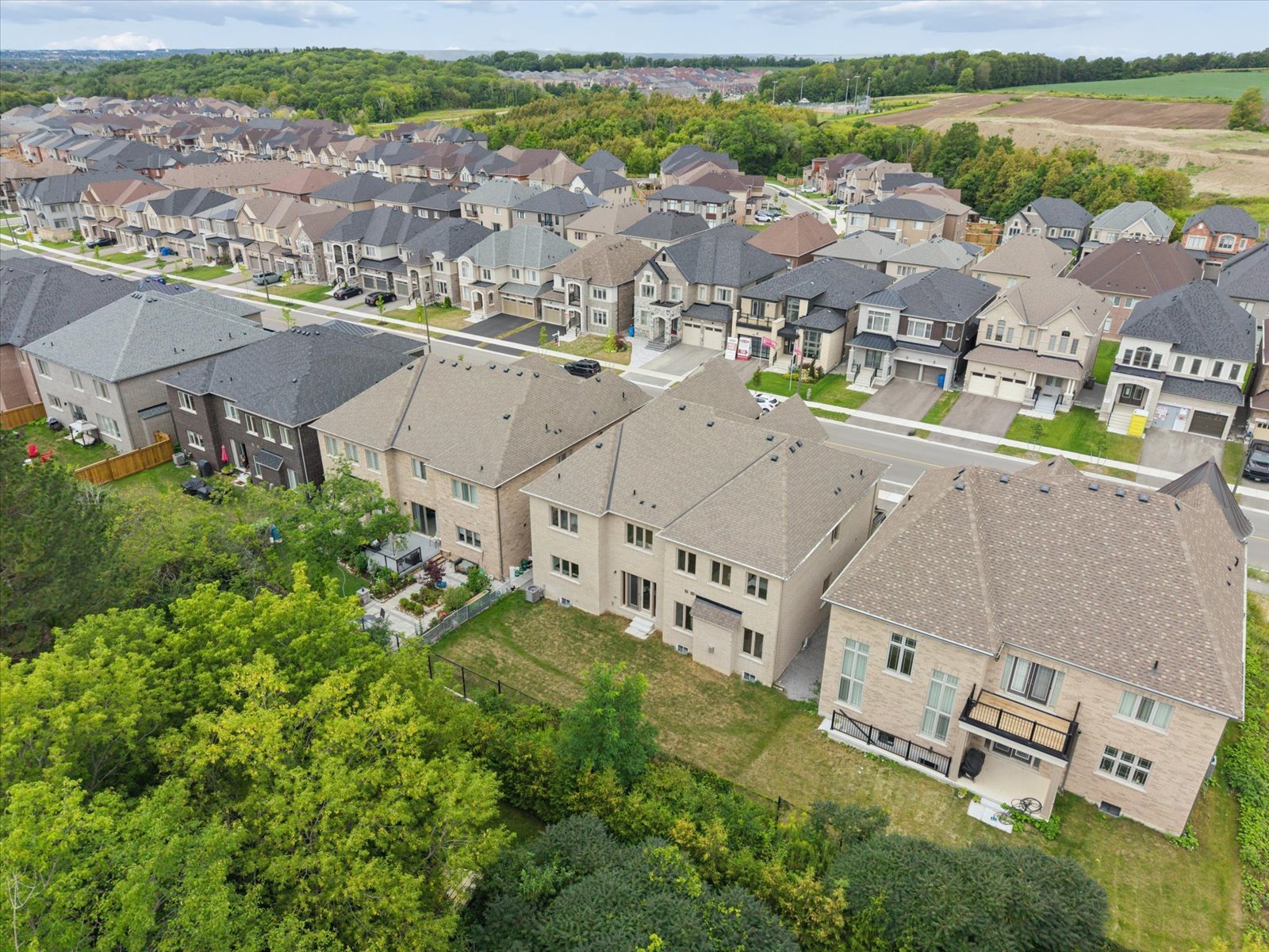 72 Silk Twist Drive, East Gwillimbury